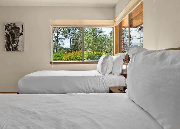 Secluded Mountain Shadows Escape With Yoga Sedona