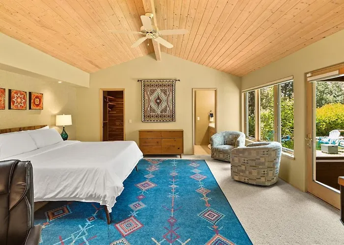 Vakantiehuis Secluded Mountain Shadows Escape With Yoga