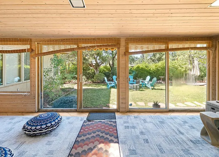Secluded Mountain Shadows Escape With Yoga Sedona